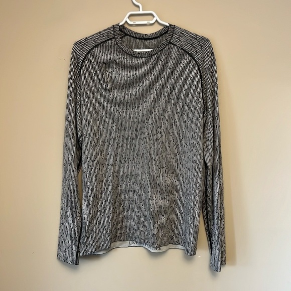 Lululemon Metal Vent Tech Long Sleeve 2.0 in Space Code Graphite Grey / Vapor - Picture 4 of 12